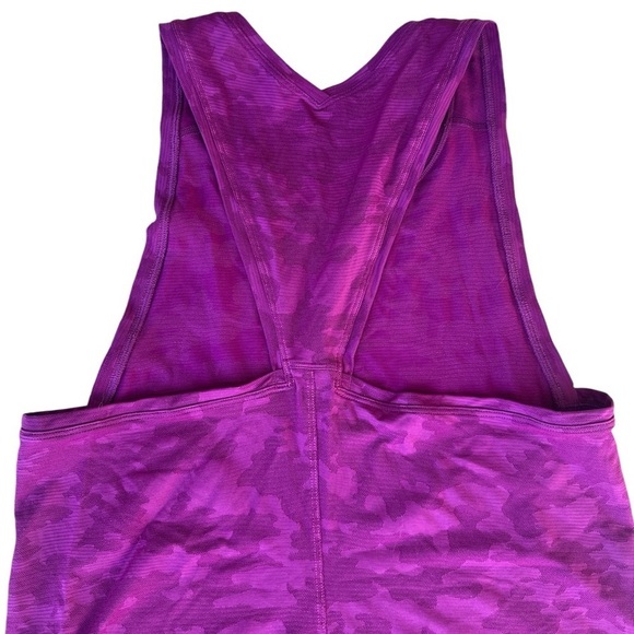Lululemon Run For Days Mesh Camo Twist Tank in Regal Plum - Picture 10 of 11